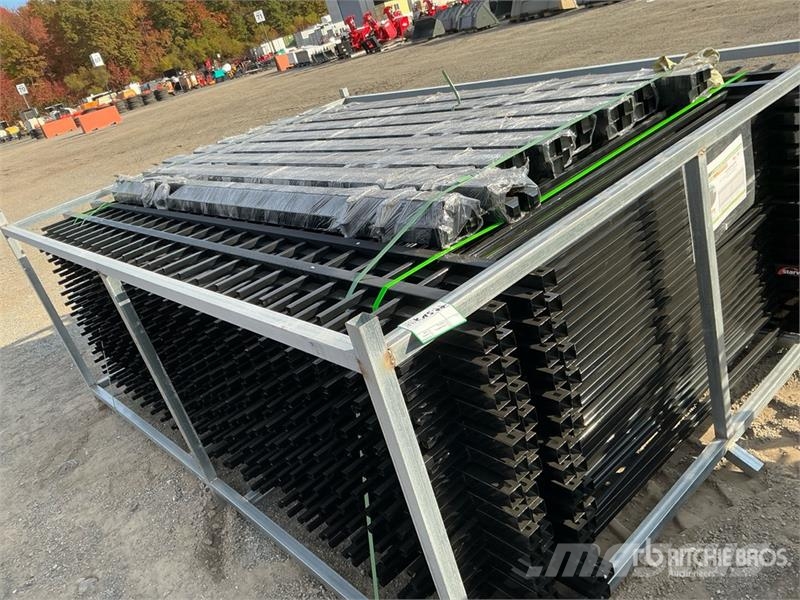 Quantity of (30) STARVOX SV0810-30 10 ft x 7 ft P 围栏设备