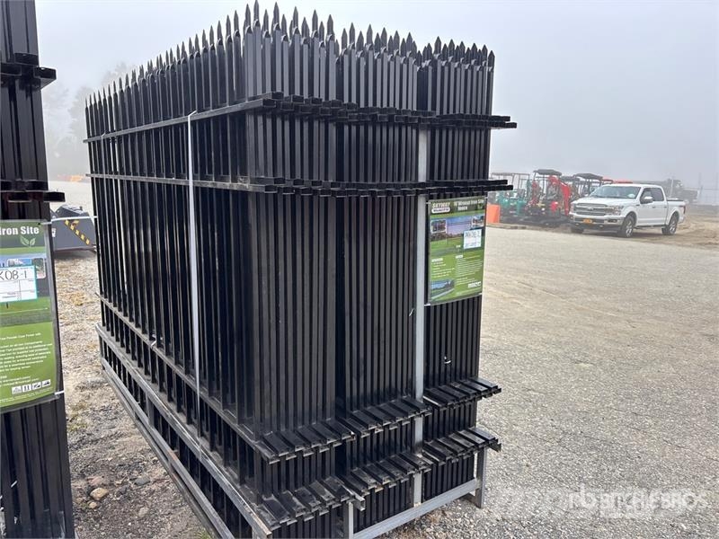  Quantity of (33)  Skyway SFS33-330TF 10 ft x 7 ft  Outros componentes