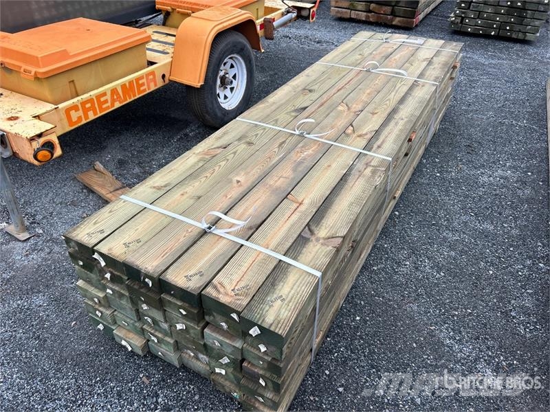  Quantity of (36) 3 in x 6 in x 10 ft Lumber Drugi deli