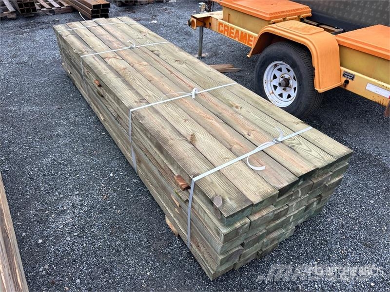  Quantity of (36) 3 in x 6 in x 10 ft Lumber Drugi deli