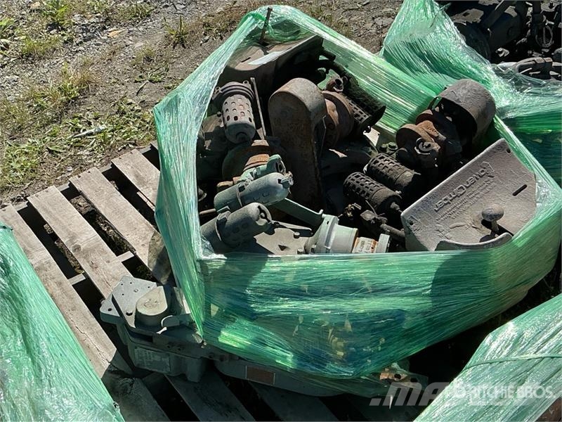  Quantity of (4) Air Wire Rope Construction Hoist مكونات أخرى