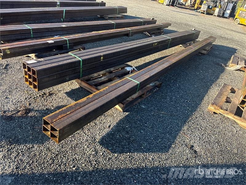 Quantity of (4) Kit Containers Steel 253x3x4 Pipe Kastmissüsteemid