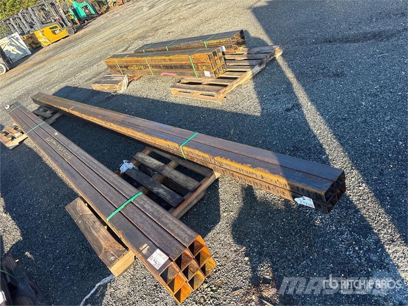 Quantity of (4) Kit Containers Steel 253x3x4 Pipe Kastmissüsteemid
