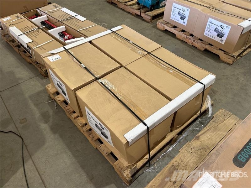 Quantity of (4) Mr. Heater 60000 BTU Space Heater Topení a zařízení pro rozmrazování