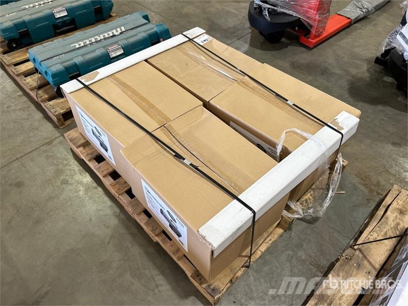 Quantity of (4) Mr. Heater 60000 BTU Space Heater Topení a zařízení pro rozmrazování