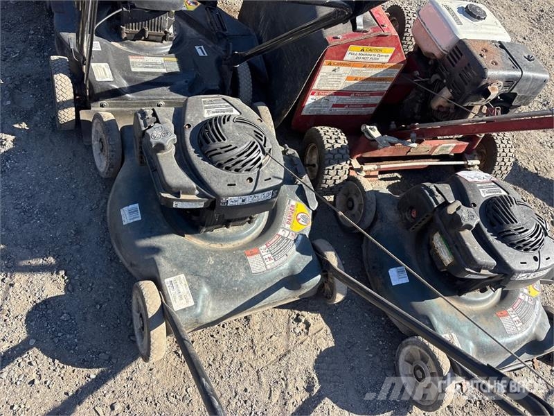 Quantity of (4) Push Mowers & (1) bed edger Ostale poljoprivredne mašine
