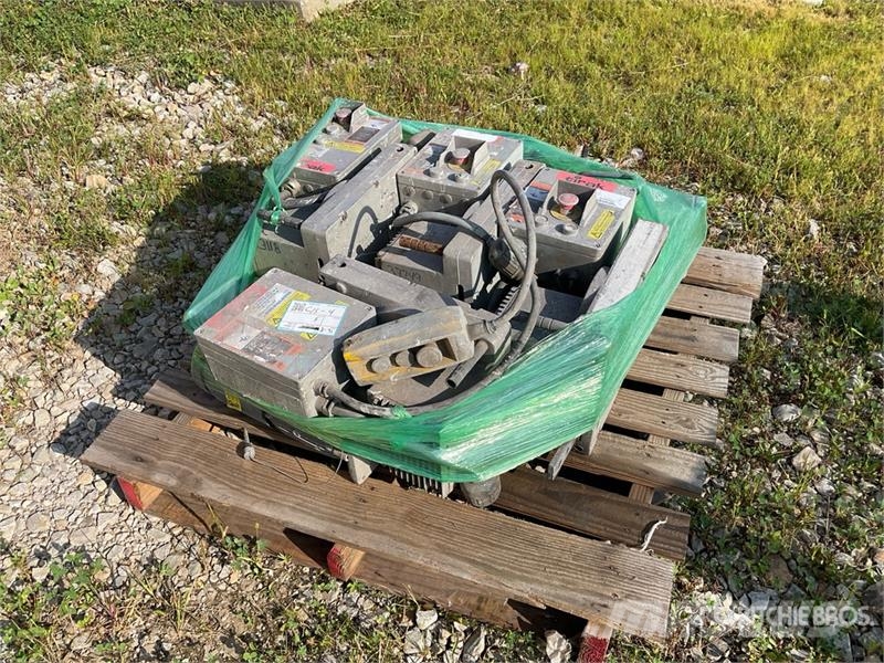 Quantity of (4) Tirak XE701P Electric Construction Other components