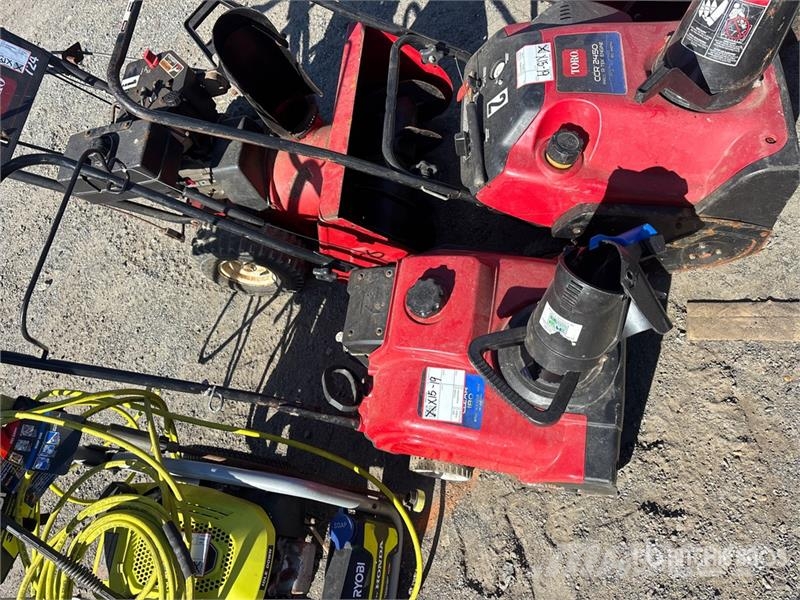  Quantity of (4) Toro Snowblowers & (1) Ryobi Press ماكينات زراعية - غير ذلك