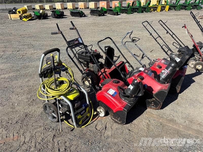  Quantity of (4) Toro Snowblowers & (1) Ryobi Press ماكينات زراعية - غير ذلك