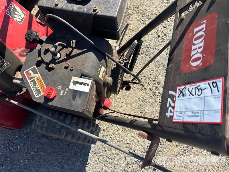  Quantity of (4) Toro Snowblowers & (1) Ryobi Press ماكينات زراعية - غير ذلك