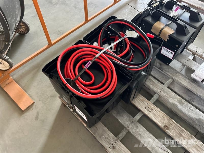Quantity of (5) 25 ft 800 Amp Extra HD Booster Cab Other components
