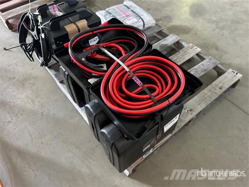 Quantity of (5) 25 ft 800 Amp Extra HD Booster Cab Other components