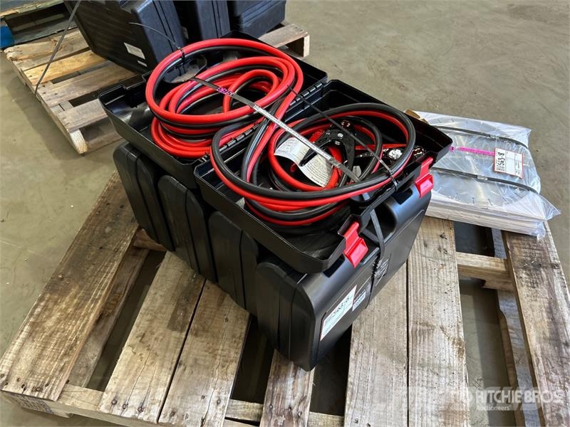 Quantity of (5) 25 ft Booster Cables (Unused) Outros componentes