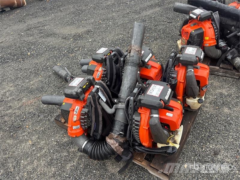 Quantity of (5) Misc husqvarna backpack leaf blowe Обладнання для видалення сміття