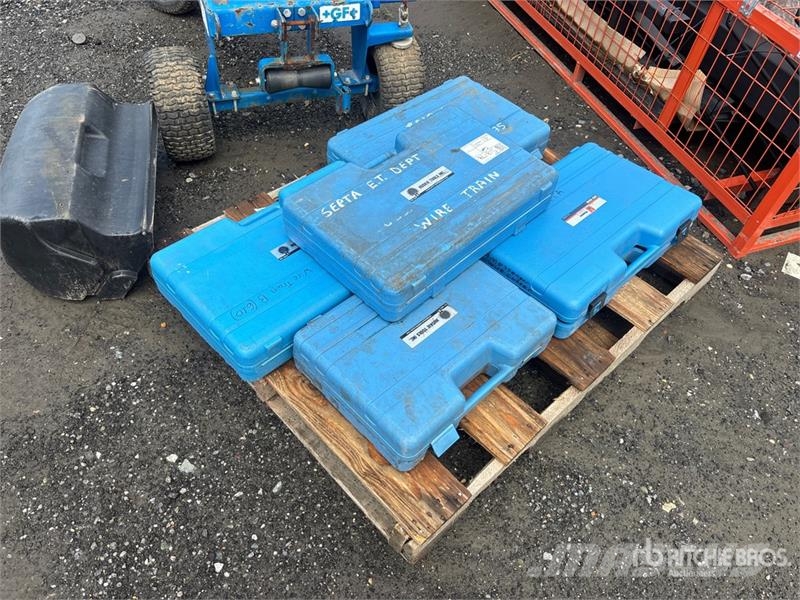  Quantity of (5) Robo Crimps Other components