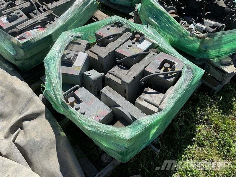 Quantity of (5) Tirak XE701P Electric Construction مكونات أخرى