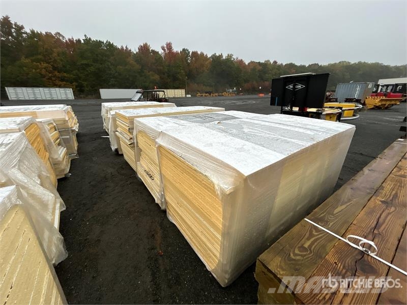 Quantity of (6) Pallets of 96 in x 48 in Polyiso I Seilwinden, Bauaufzüge und Lastenaufzüge