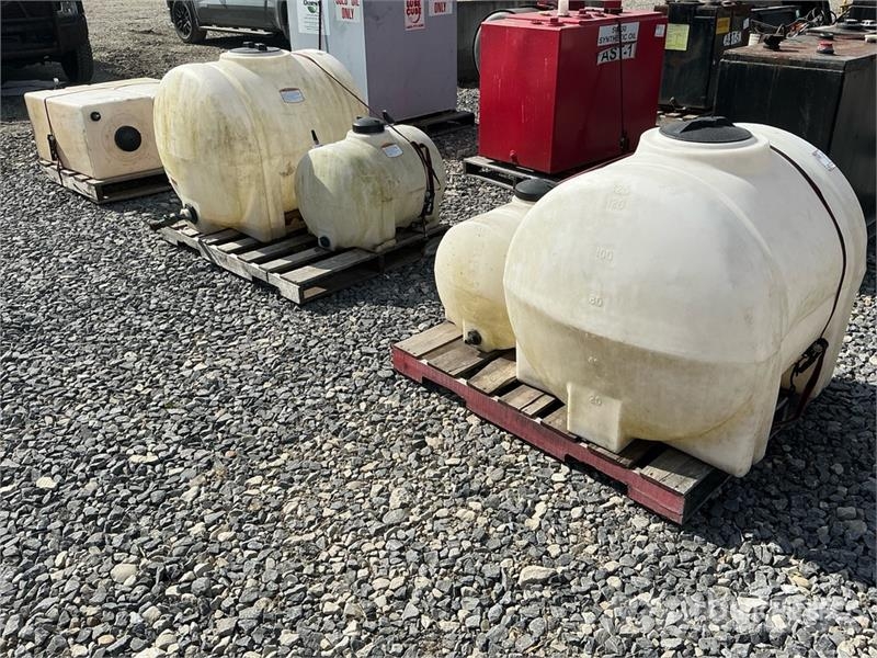 Quantity of (6) Water Tank Kütusemahutid