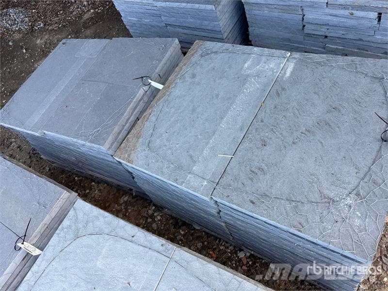 Quantity of (7) Pallets of Bluestone Landscaping P Lauksaimniecība- Citi