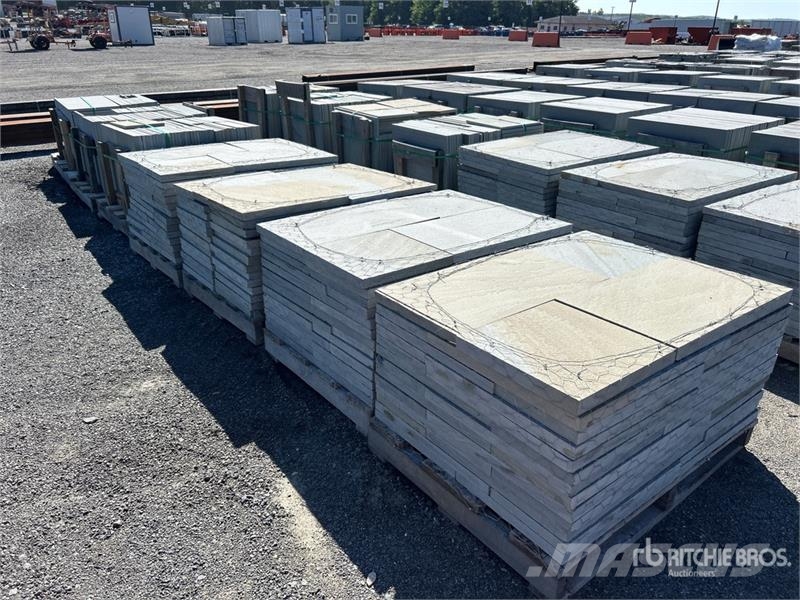 Quantity of (7) Pallets of Bluestone Landscaping P Lauksaimniecība- Citi