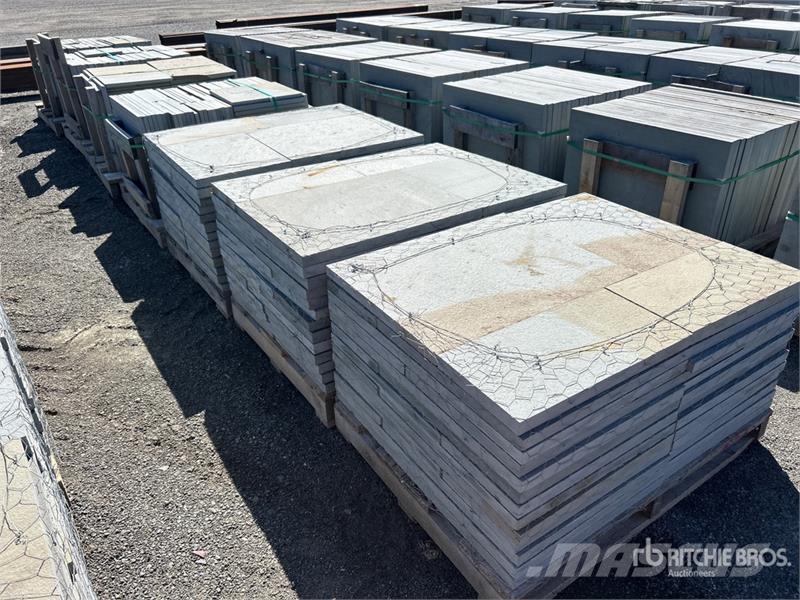 Quantity of (7) Pallets of Bluestone Landscaping P Lauksaimniecība- Citi