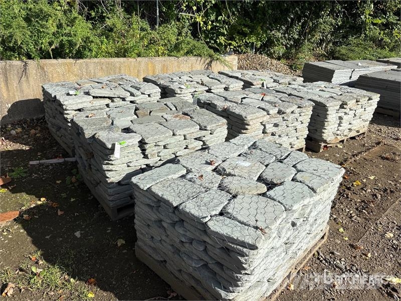 Quantity of (7) Pallets of Tumbled Irregular Blues 其他農業機械