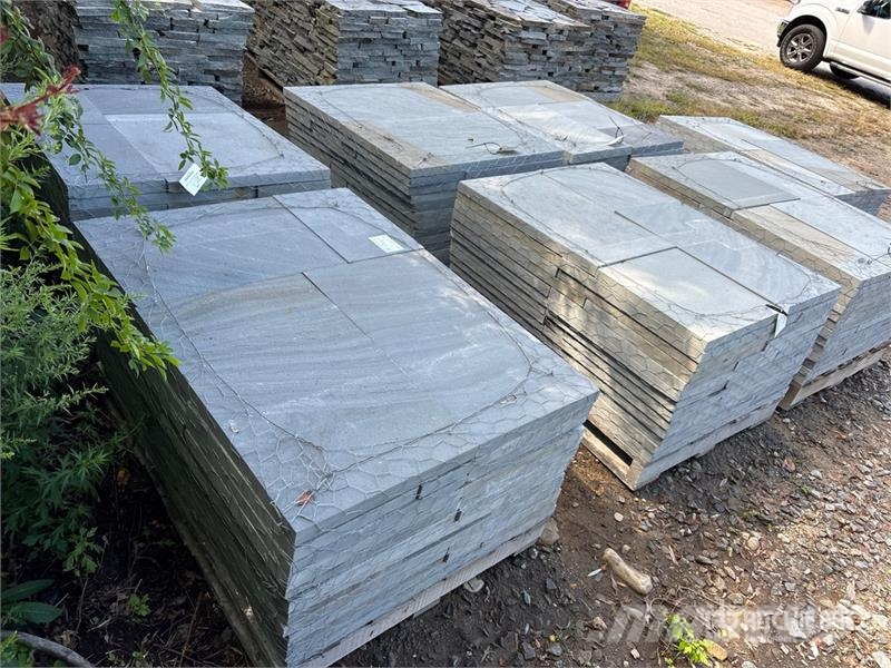 Quantity of (7) Pallets of Bluestone Landscaping P Lauksaimniecība- Citi