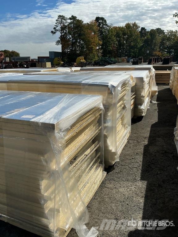  Quantity of (8) 96 in x 48 in Polyiso Insulation Подъемно-транспортное оборудование и грузовые лифты