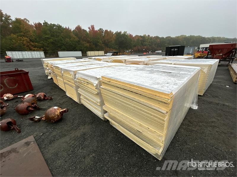Quantity of (8) Pallets of 96 in x 48 in Polyiso I Seilwinden, Bauaufzüge und Lastenaufzüge