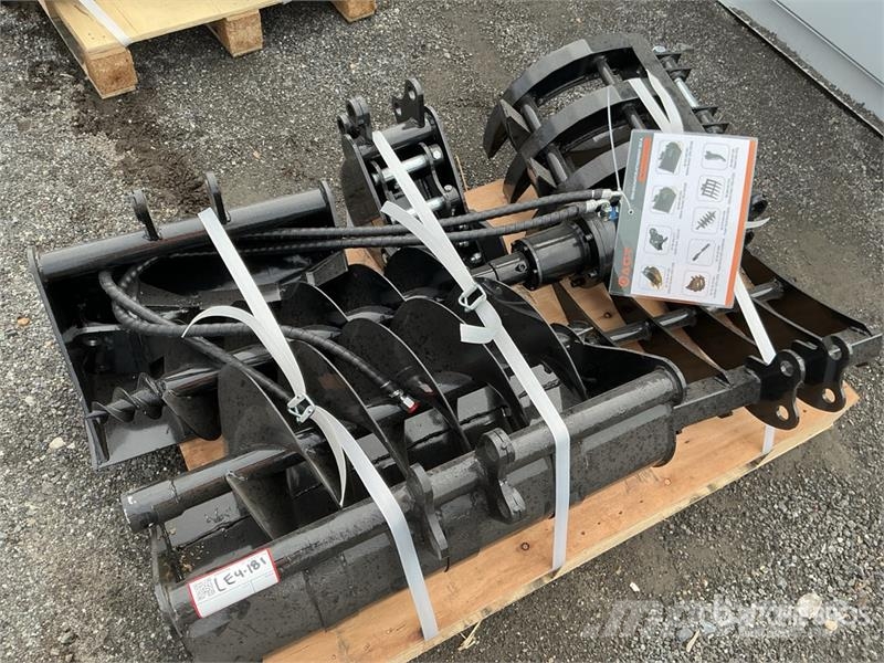  Quantity of (9)  AGT 12EX-ATA Mini Excavator Attac Otros componentes