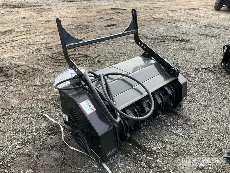  Quantity of  GIYI GY-ML45 32 in Skid Steer Mulcher 林業用マルチャー