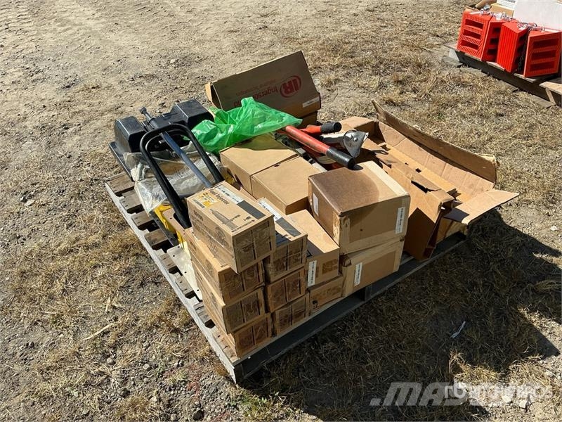  Quantity of Misc. Engine Parts (Unused) Transport Sonstige