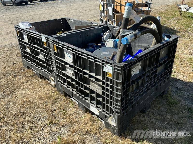 Quantity of Misc. Pump Parts, Valves, Pneumatic Ac Pumpe za vodu
