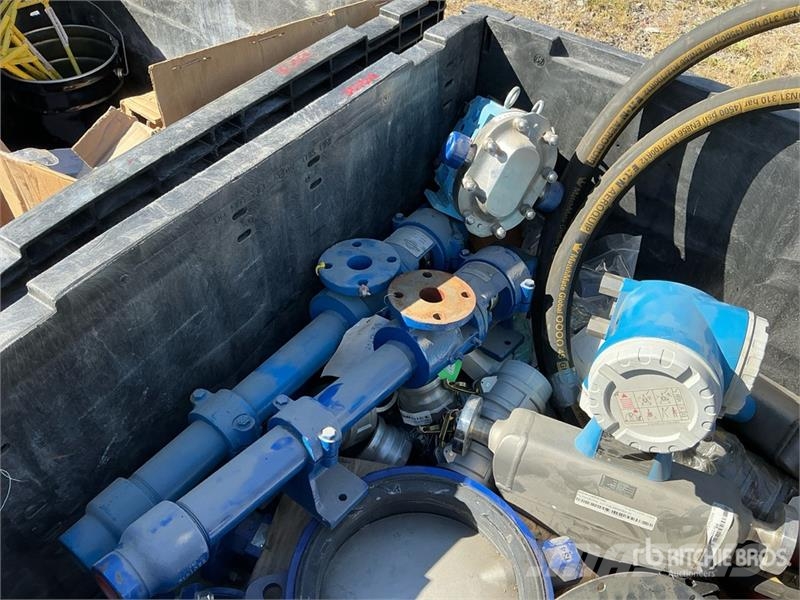 Quantity of Misc. Pump Parts, Valves, Pneumatic Ac Pumpe za vodu