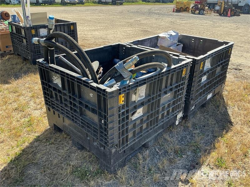 Quantity of Misc. Pump Parts, Valves, Pneumatic Ac Pumpe za vodu