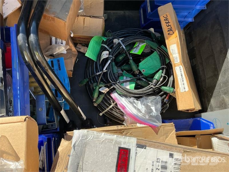  Quantity of Misc. Truck Parts (Unused) Transport Sonstige