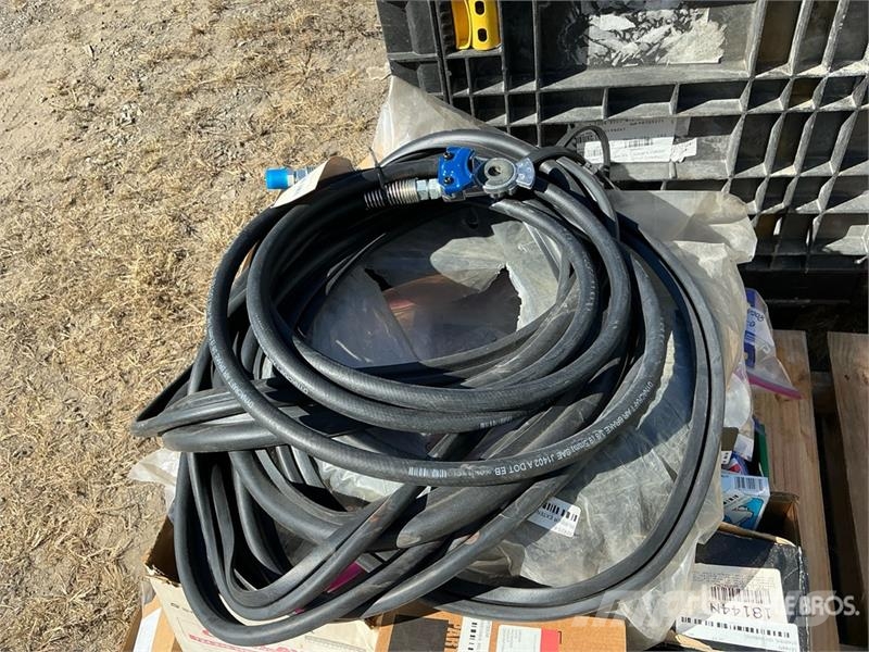  Quantity of Misc. Truck Parts (Unused) Transport Sonstige