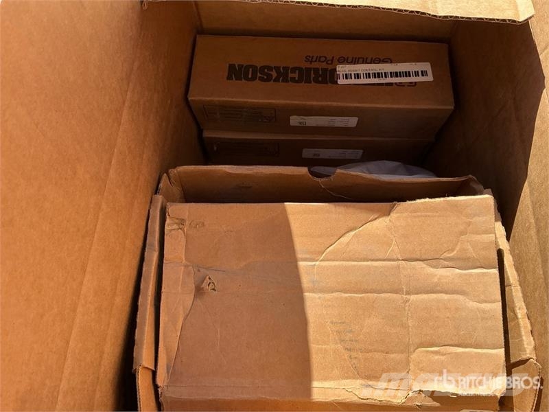 Quantity of Misc. Truck Parts (Unused) Transport Sonstige