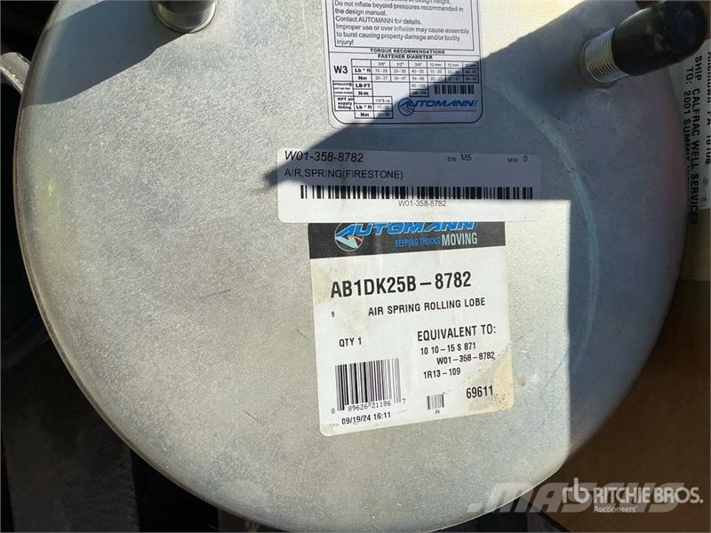  Quantity of Misc. Truck Parts (Unused) Transport Sonstige