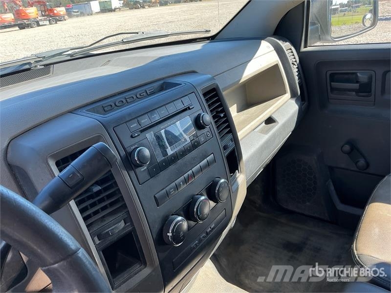 RAM 1500 기타