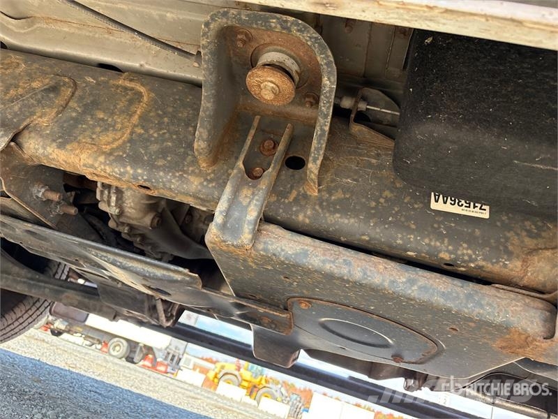 RAM 2500 4x4 Crew Cab Pickup Andre varebiler