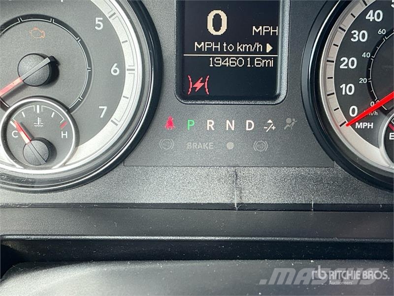 RAM 2500 Tradesman 4x4 Crew Cab Pickup Ostalo