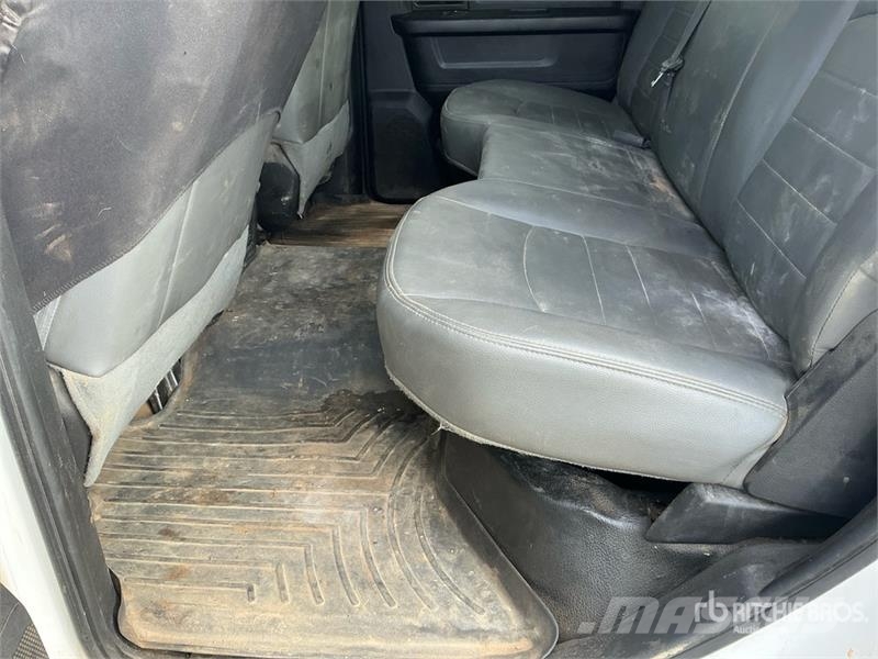 RAM 2500 Tradesman 4x4 Crew Cab Pickup Ostalo