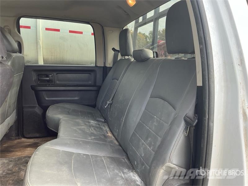 RAM 2500 Tradesman 4x4 Crew Cab Pickup Ostalo