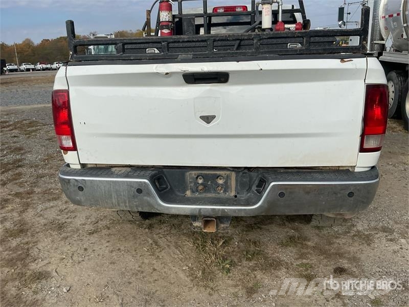 RAM 2500 Tradesman 4x4 Crew Cab Pickup Ostalo