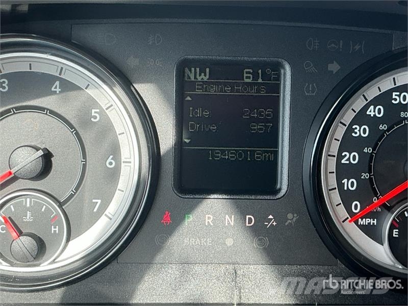 RAM 2500 Tradesman 4x4 Crew Cab Pickup Ostalo