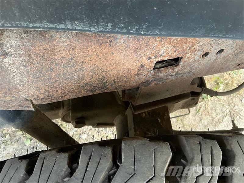 RAM 2500 Tradesman 4x4 Crew Cab Pickup Ostalo