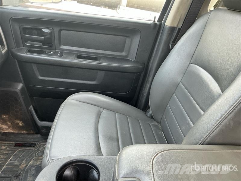 RAM 2500 Tradesman 4x4 Crew Cab Pickup Ostalo