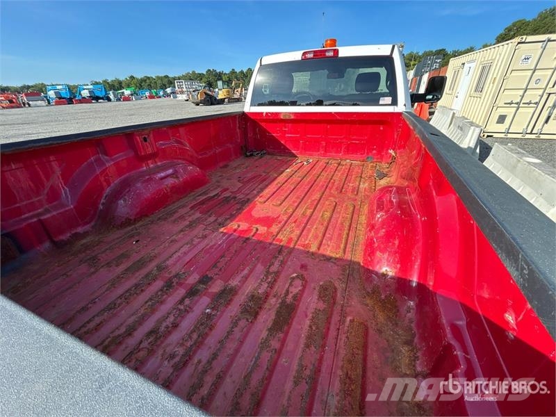 RAM 3500 4x4 Pickup Muu