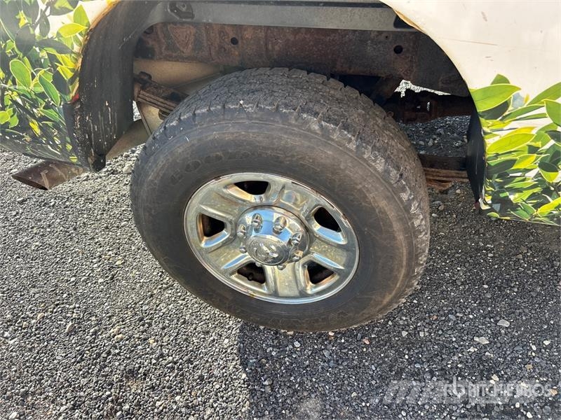 RAM 3500 4x4 Pickup Drugi